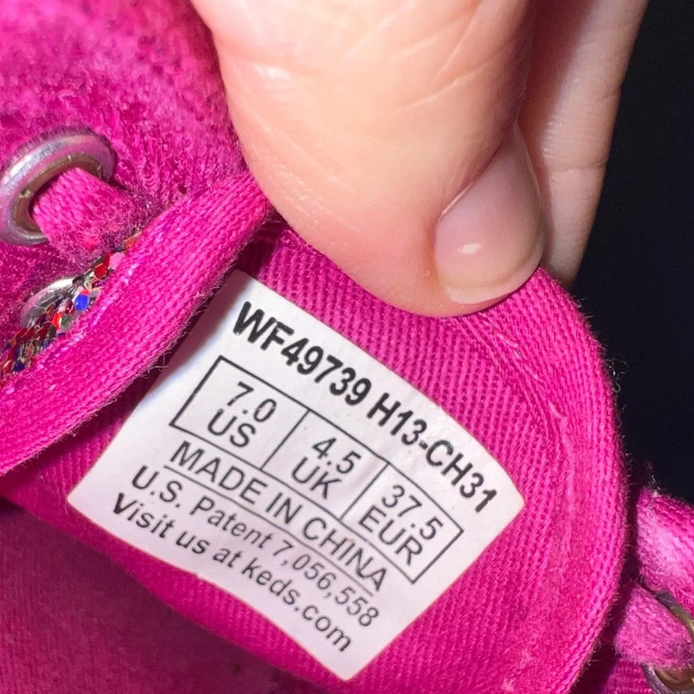 Kate Spade New York Champion Magenta Glitter Sneakers Keds sz 7‎